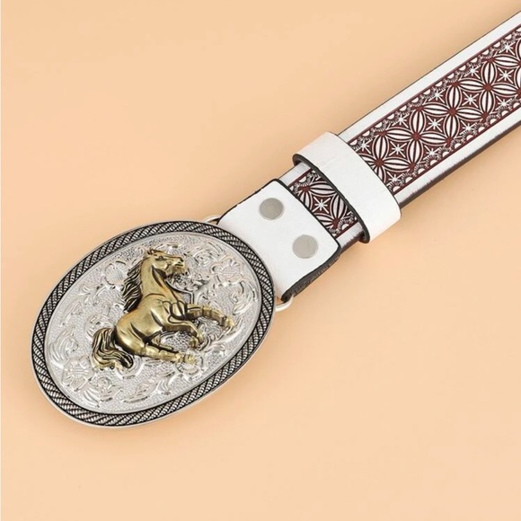 Horse Decor Oval Buckle Belt - Picture 2 of 4